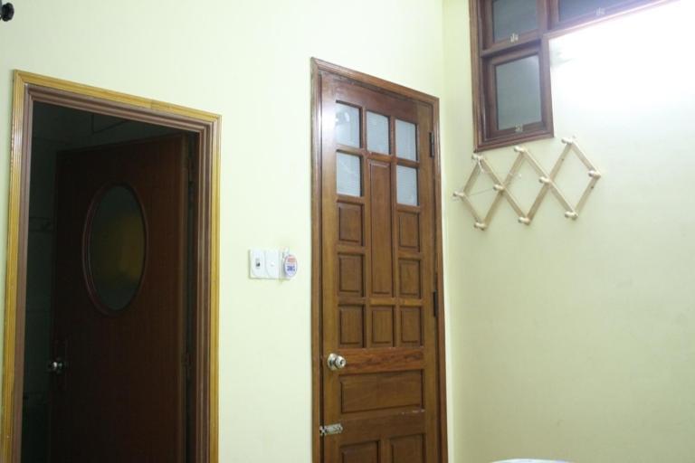 Phong Lan Guesthouse Хюе Екстер'єр фото