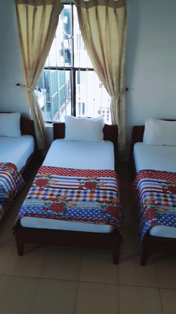 Phong Lan Guesthouse Хюе Екстер'єр фото