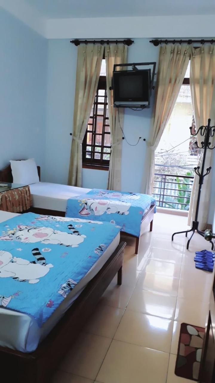 Phong Lan Guesthouse Хюе Екстер'єр фото