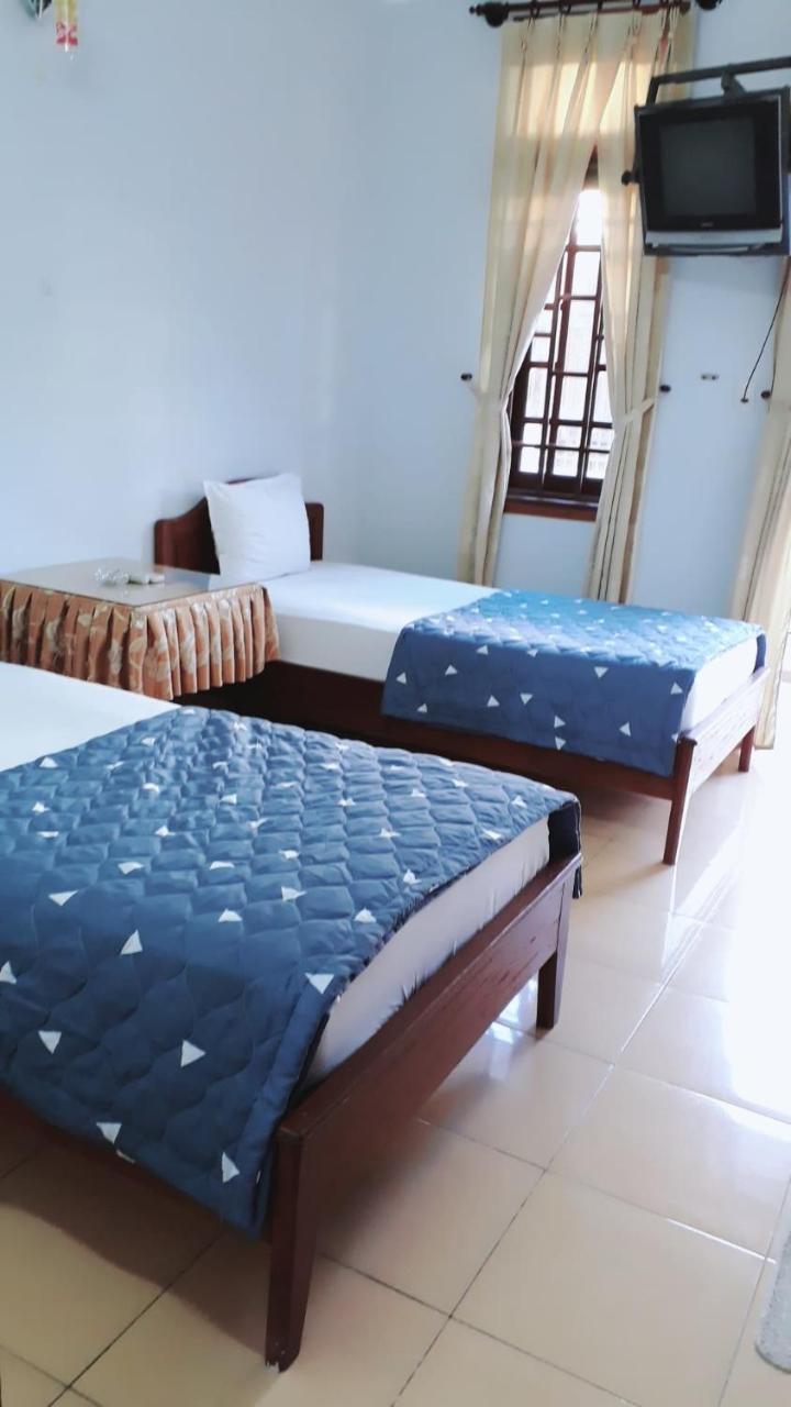 Phong Lan Guesthouse Хюе Екстер'єр фото