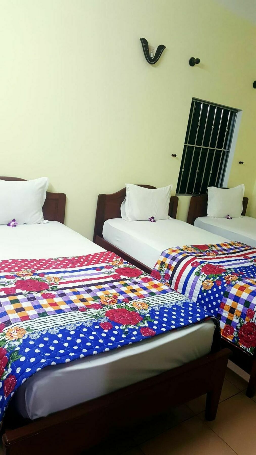 Phong Lan Guesthouse Хюе Екстер'єр фото